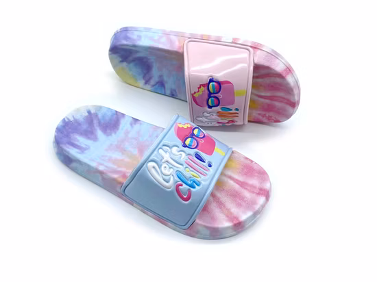 カスタマイズされたPUアッパーを備えた子供向けの2022年の新しいコレクションの安いスリッパ